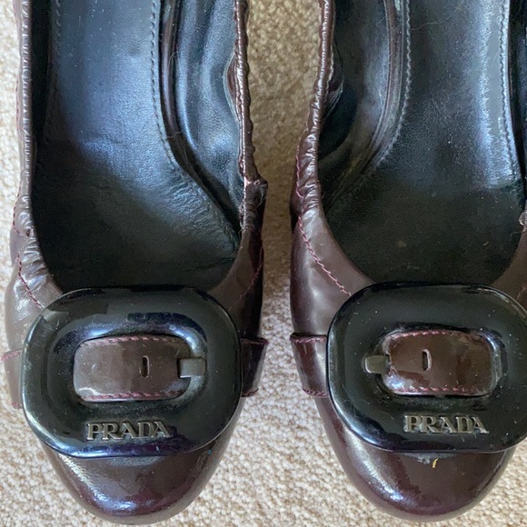 Prada dark burgundy heel - Picture 3 of 8